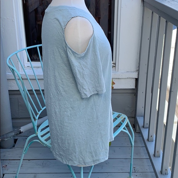 Crinkle cold shoulder top - Picture 4 of 6